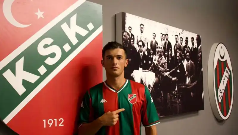 Karşıyaka Spor Kulübü, Transfer Hamleleriyle Şampiyonluğa Koşuyor