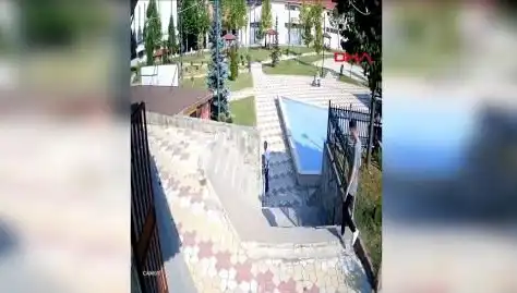 Kastamonu'da Muhtarı Bıçaklayan Şok Olay: Yerel Halk Tehdit Altında mı?