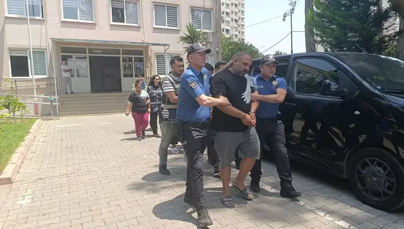 Adana’da Dolandırıcılık Skandalı: 4 Kişi Tutuklandı, İşte Tüm Detaylar!