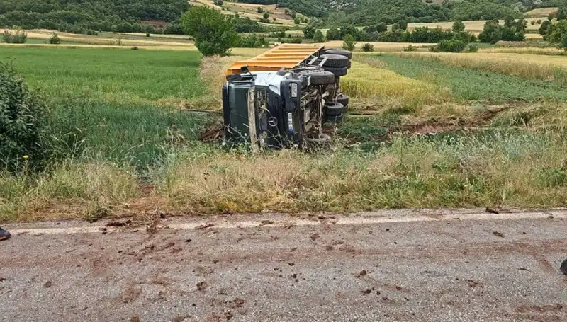 Tokat'ta Devrilen Kamyon Kazası: Üzücü Kayıplar ve Soru İşaretleri