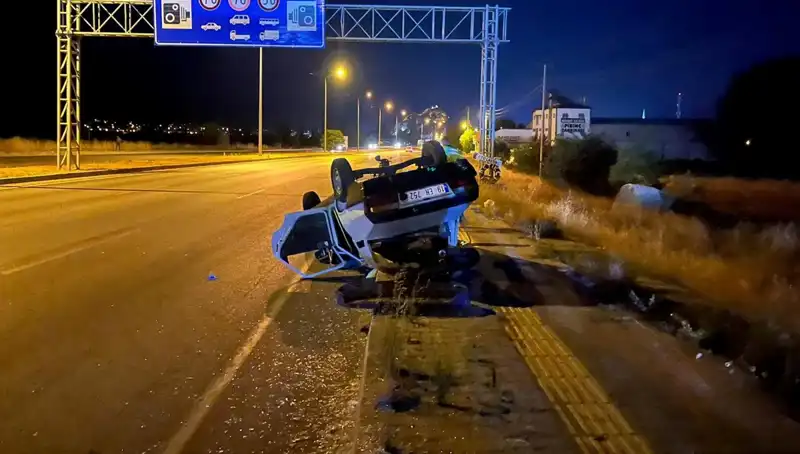TIR'ın Sıkıştırdığı Otomobil Takla Attı: Olayın Ayrıntıları ve Sonuçları