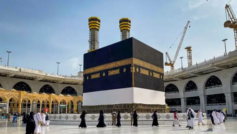 2026 Hac Ön Kayıt Ekranı Açıldı: Kura Çekimi ve Ücretler Neler?