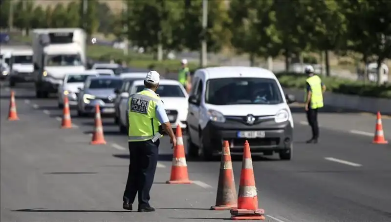 Tüneli Kapatan Konvoy: Trafik Kaosu ve Protesto Nedenleri