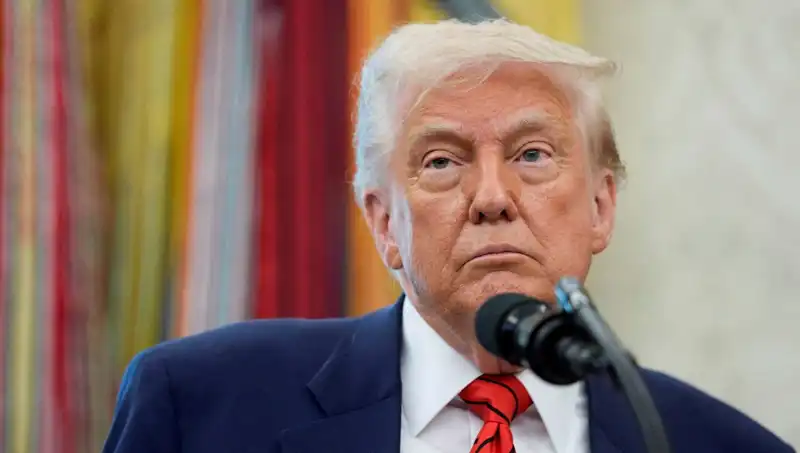 Trump, G7 Zirvesi'nden Acil İhtiyaçlarla Ayrıldı: Beyaz Saray'da Toplantı Alarmı