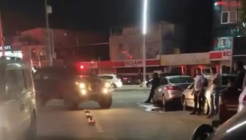 Kardeş Cinayeti: Annesini Yaralayan Genç, Kardeşini Vurdu!