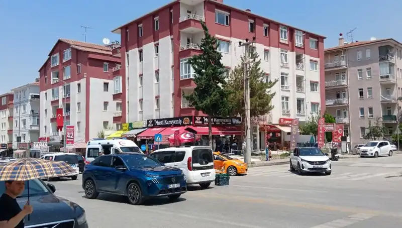 Taksi ve Otomobil Çarpıştı: Olayın Ayrıntıları ve Etkileri